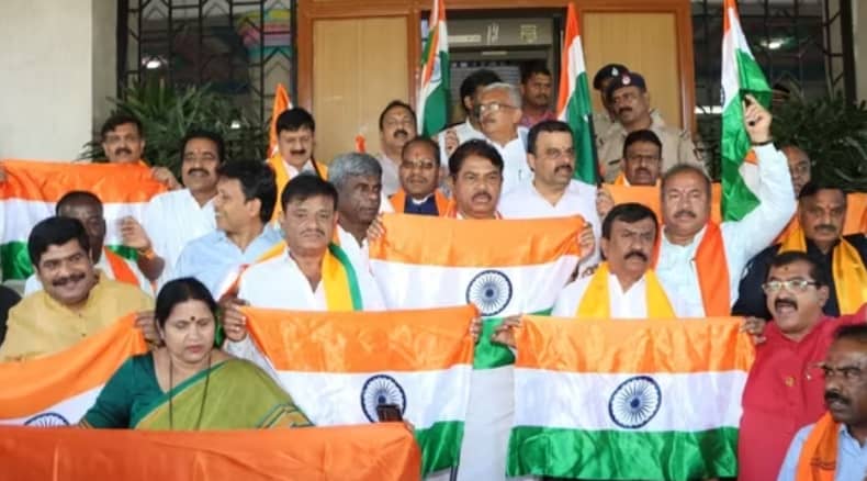 BJP Protests in Bengaluru, Accuses Congress of Being ‘Anti-National’