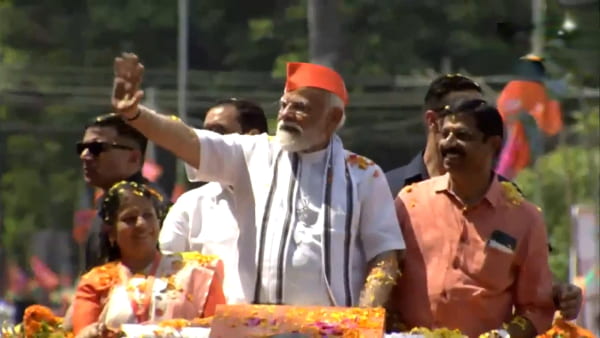 Prime Minister Narendra Modi’s Roadshow Underway in Palakkad